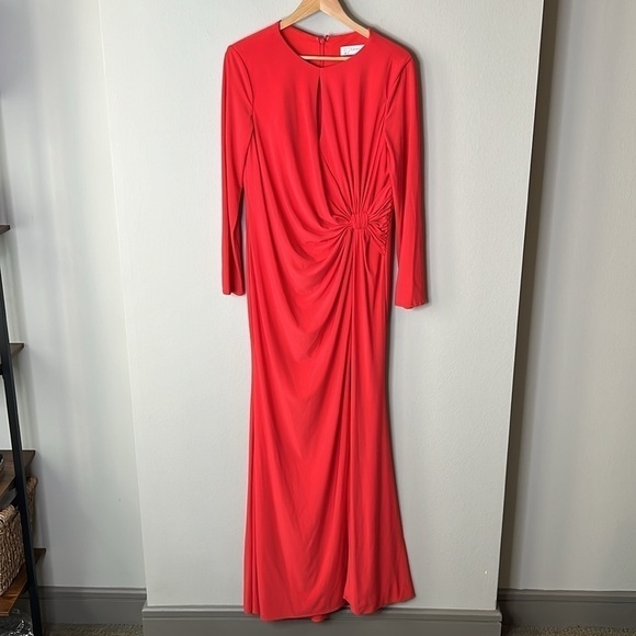 Ieena for Mac Duggal 55708 Long Sleeve Keyhole Draped Gown in Brick Red Size 12 - Picture 4 of 11